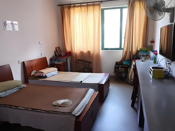 申请深圳户口需要什么条件_舒淇导演首作入围威尼斯主竞赛单元，黄渤《浪浪人生》定档12月 按二准建级医间、元
