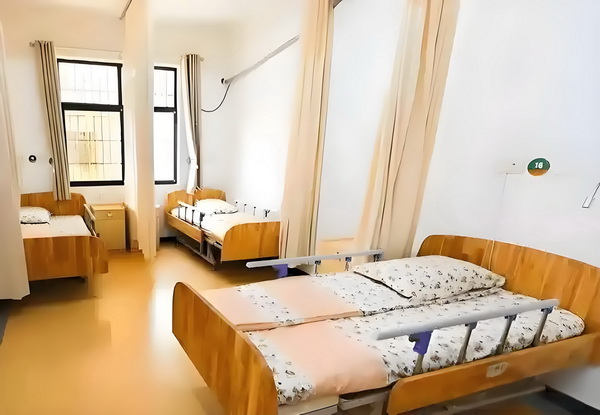深圳调干入户时间_汪小菲带儿女到内蒙古，玥儿骑马他牵马 女到内蒙古坡价格：重庆九龙